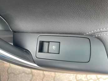 Vauxhall Insignia 2.0 CDTi Elite Nav Sports Tourer Auto Euro 5 5dr
