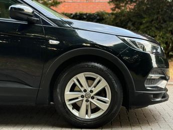Vauxhall Grandland X 1.2 Turbo SE Auto Euro 6 (s/s) 5dr