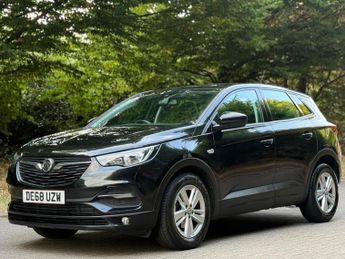 Vauxhall Grandland X 1.2 Turbo SE Auto Euro 6 (s/s) 5dr