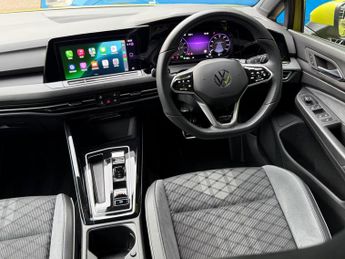 Volkswagen Golf 1.5 eTSI MHEV R-Line DSG Euro 6 (s/s) 5dr