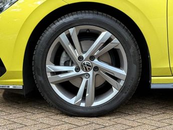 Volkswagen Golf 1.5 eTSI MHEV R-Line DSG Euro 6 (s/s) 5dr