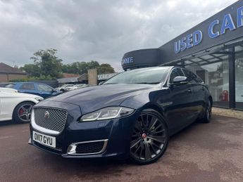 Jaguar XJ 3.0d V6 Autobiography Auto Euro 6 (s/s) 4dr (LWB)