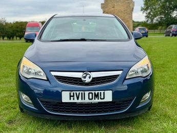Vauxhall Astra 1.6 16v Exclusiv Auto Euro 5 5dr