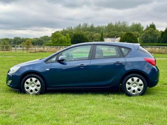 Vauxhall Astra 1.6 16v Exclusiv Auto Euro 5 5dr