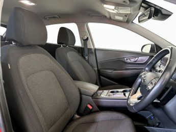 Hyundai KONA 64kWh Premium Auto 5dr (7kW Charger)