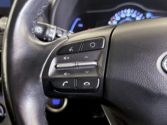 Hyundai KONA 64kWh Premium Auto 5dr (7kW Charger)