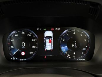 Volvo XC60 2.0 B5 MHEV R-Design Pro Auto AWD Euro 6 (s/s) 5dr