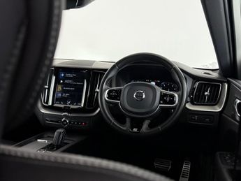 Volvo XC60 2.0 B5 MHEV R-Design Pro Auto AWD Euro 6 (s/s) 5dr
