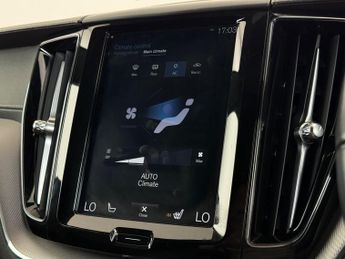 Volvo XC60 2.0 B5 MHEV R-Design Pro Auto AWD Euro 6 (s/s) 5dr