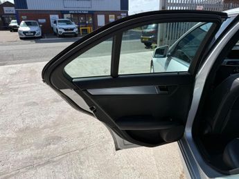 Mercedes-Benz C Class 2.1 C220 CDI AMG Sport G-Tronic+ Euro 5 (s/s) 4dr
