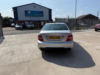 Mercedes-Benz C Class 2.1 C220 CDI AMG Sport G-Tronic+ Euro 5 (s/s) 4dr