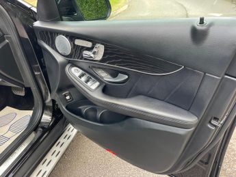 Mercedes-Benz GLC 3.0 GLC350d V6 AMG Line (Premium Plus) G-Tronic+ 4MATIC Euro 6 (