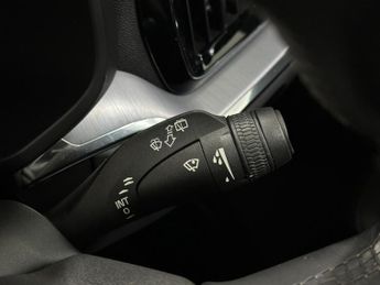 Volvo V60 2.0 D4 Momentum Pro Auto Euro 6 (s/s) 5dr