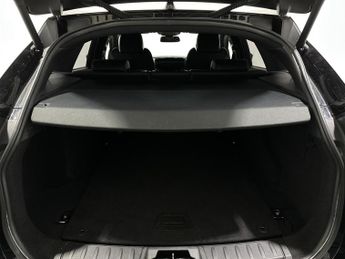 Jaguar F-PACE 2.0 D180 R-Sport Auto AWD Euro 6 (s/s) 5dr