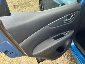 Nissan Qashqai 1.3 DIG-T Tekna DCT Auto Euro 6 (s/s) 5dr