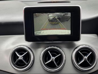 Mercedes-Benz GLA 2.1 GLA220 CDI AMG Line 7G-DCT 4MATIC Euro 6 (s/s) 5dr