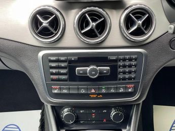 Mercedes-Benz GLA 2.1 GLA220 CDI AMG Line 7G-DCT 4MATIC Euro 6 (s/s) 5dr