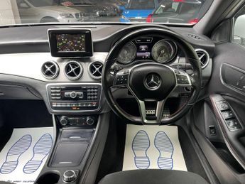 Mercedes-Benz GLA 2.1 GLA220 CDI AMG Line 7G-DCT 4MATIC Euro 6 (s/s) 5dr