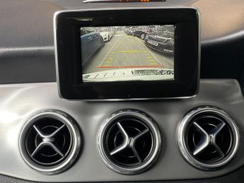 Mercedes-Benz GLA 2.1 GLA220 CDI AMG Line 7G-DCT 4MATIC Euro 6 (s/s) 5dr