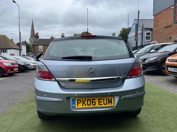 Vauxhall Astra 1.8i 16v Design 5dr