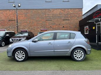 Vauxhall Astra 1.8i 16v Design 5dr