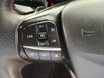 Ford Focus 1.0T EcoBoost ST-Line Auto Euro 6 (s/s) 5dr
