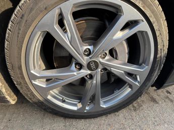 Audi e-tron GT 93.4kWh Auto quattro 4dr