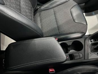 Kia Niro 1.6 GDi 2 DCT Euro 6 (s/s) 5dr