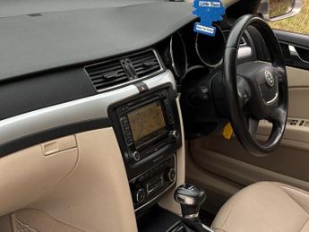 Skoda Superb 1.8 TSI Elegance DSG Euro 4 5dr