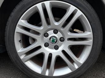 Skoda Superb 1.8 TSI Elegance DSG Euro 4 5dr