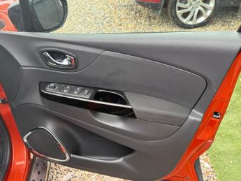 Renault Captur 1.2 TCe ENERGY Dynamique S Nav Auto Euro 6 (s/s) 5dr