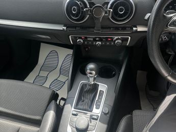 Audi A3 2.0 TDI S line Sportback S Tronic Euro 5 (s/s) 5dr