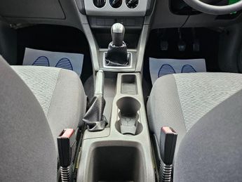 Ford Focus 1.6 LX 5dr