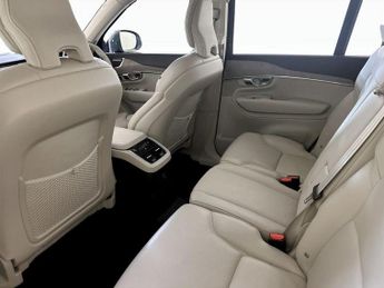 Volvo XC90 2.0h T8 Recharge 18.8kWh Core Auto 4WD Euro 6 (s/s) 5dr