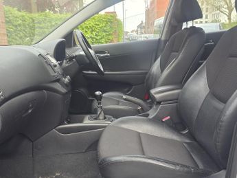 Hyundai i30 1.6 CRDi Style Euro 4 5dr