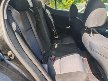 Lexus IS 2.2 220TD 4dr