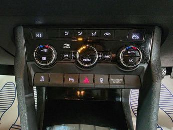 Skoda Karoq 1.5 TSI ACT SE Drive DSG Euro 6 (s/s) 5dr