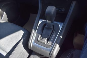 Renault Captur 1.3 TCe Iconic EDC Euro 6 (s/s) 5dr