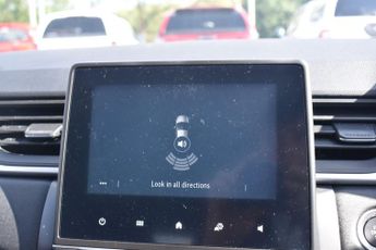 Renault Captur 1.3 TCe Iconic EDC Euro 6 (s/s) 5dr