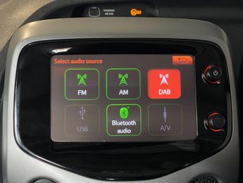 Peugeot 108 1.0 Active 2 Tronic Euro 6 5dr