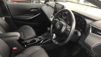 Toyota Corolla 1.8 VVT-h Design CVT Euro 6 (s/s) 5dr
