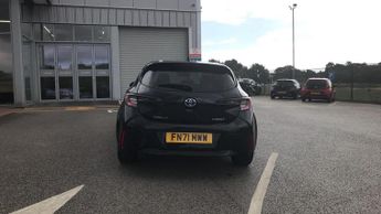 Toyota Corolla 1.8 VVT-h Design CVT Euro 6 (s/s) 5dr
