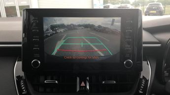 Toyota Corolla 1.8 VVT-h Design CVT Euro 6 (s/s) 5dr