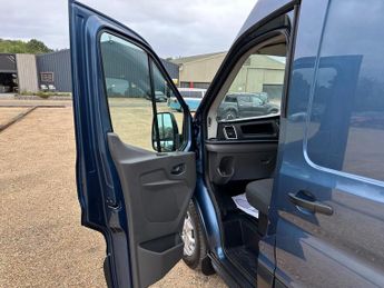 Ford Transit 2.0 350 EcoBlue Limited Auto FWD L3 H3 Euro 6 (s/s) 5dr