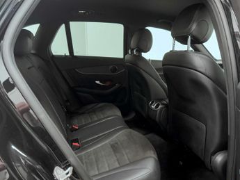 Mercedes-Benz GLC 2.0 GLC220d AMG Line SUV 5dr Diesel G-Tronic+ 4MATIC Euro 6 (s/s