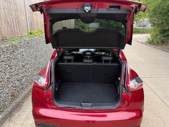 Nissan Juke 1.6 Tekna XTRON Euro 6 5dr