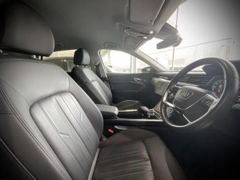 Audi E-Tron TECHNIK 55 QUATTRO