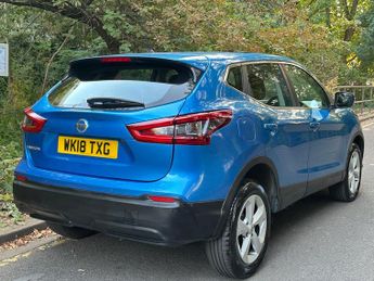 Nissan Qashqai 1.2 DIG-T Acenta XTRON Euro 6 (s/s) 5dr