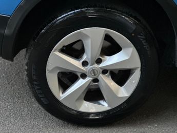 Nissan Qashqai 1.2 DIG-T Acenta XTRON Euro 6 (s/s) 5dr