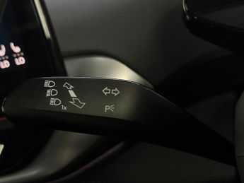 Volkswagen ID.4 Pro Performance 77kWh Life Auto 5dr